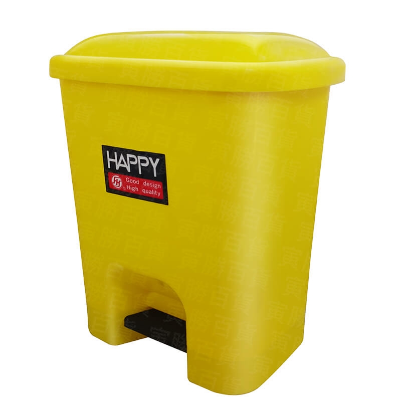 妳愛她腳踏垃圾桶