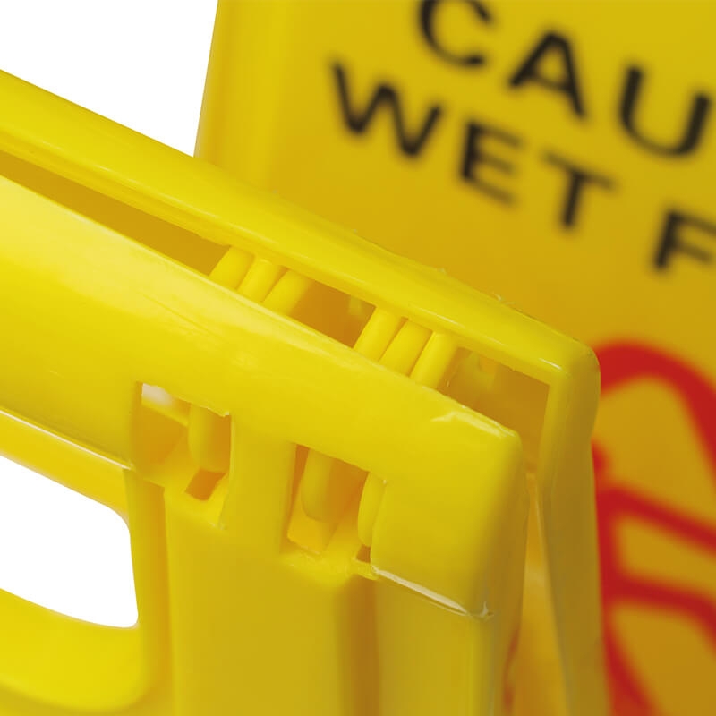 小心地滑告示牌